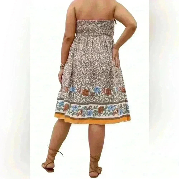 SHEIN VCAY Plus Ditsy Floral Shirred Tube Dress in Multicolor - Size 14 (1XL) - Picture 3 of 3